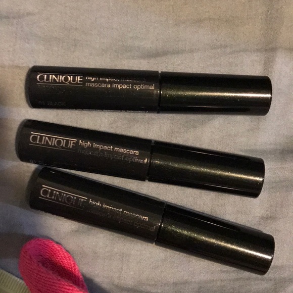 Clinique 8 pieces travel size - Picture 2 of 8